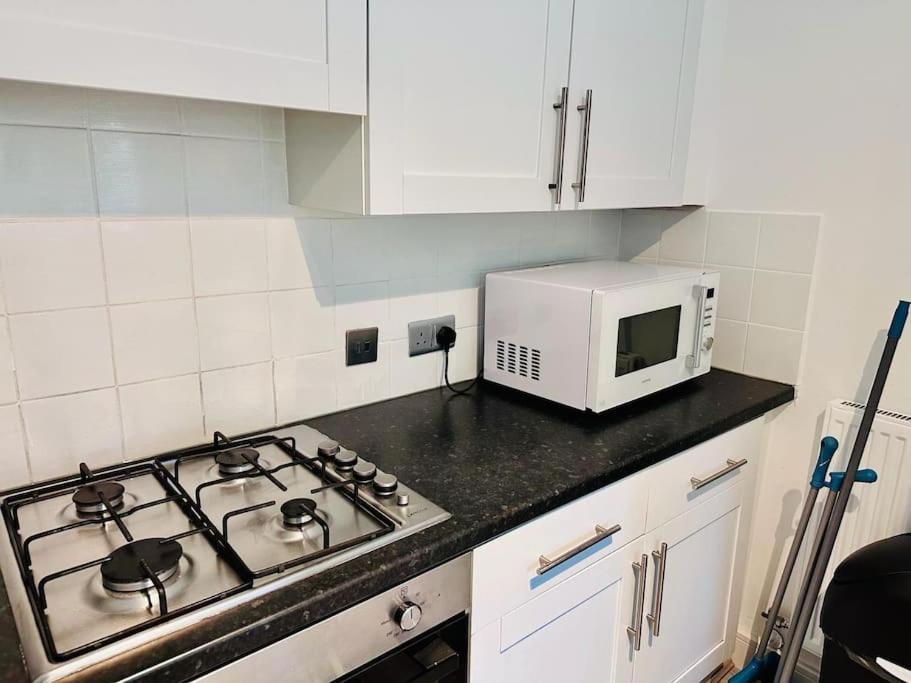 Villa Luxury 4 Bed House In Coventry Exterior foto