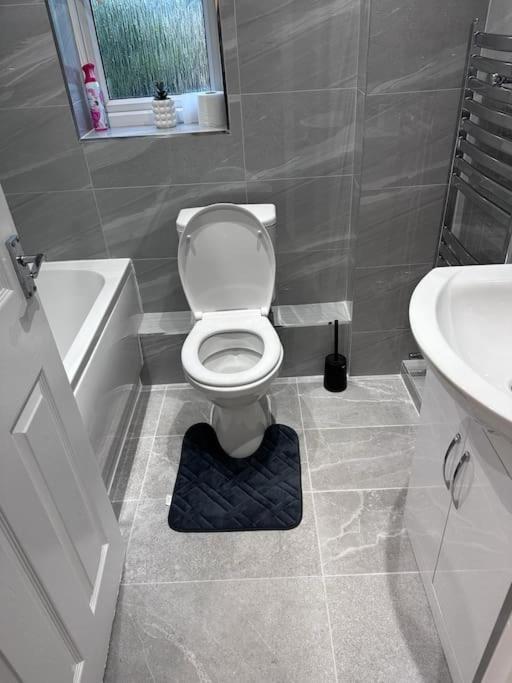 Villa Luxury 4 Bed House In Coventry Exterior foto